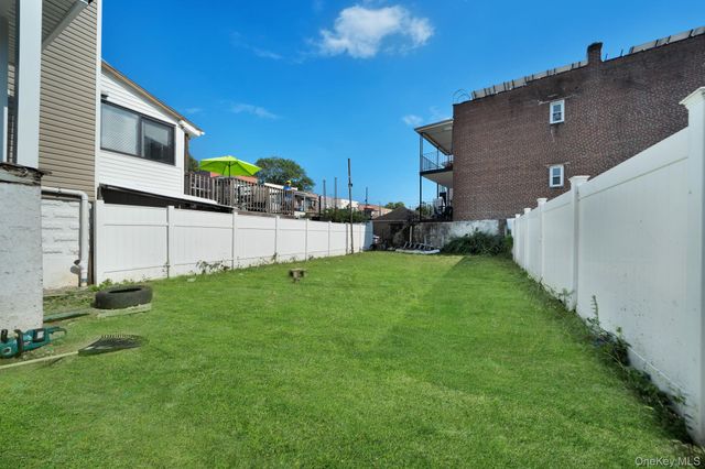3004 Lasalle Avenue, Bronx, NY 10461