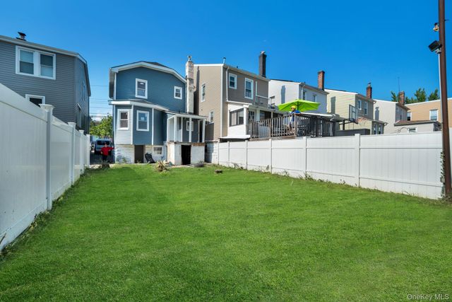 3004 Lasalle Avenue, Bronx, NY 10461