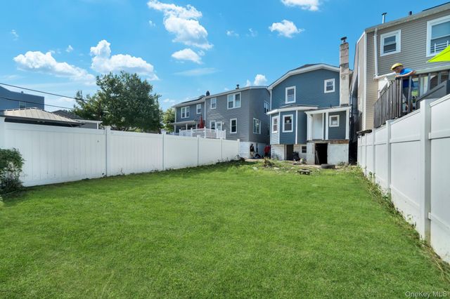 3004 Lasalle Avenue, Bronx, NY 10461