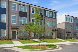 1422 Creekside Circle NW, Atlanta, GA 30318