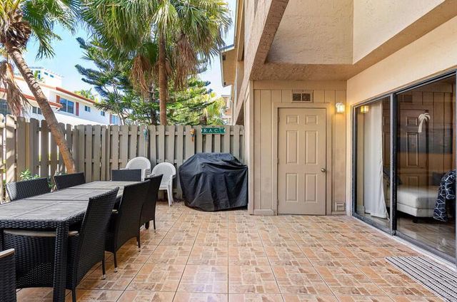 3409 SE 8th Street 6, Pompano Beach, FL 33062