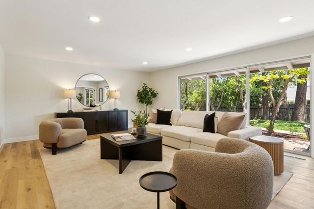 755 Santa Rita Avenue, Los Altos, CA 94022