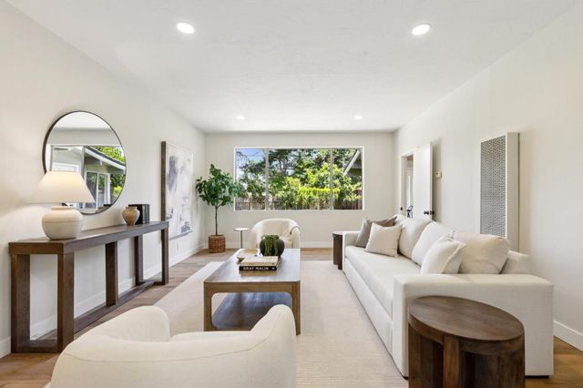755 Santa Rita Avenue, Los Altos, CA 94022