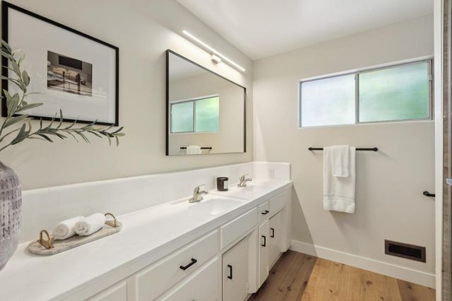 755 Santa Rita Avenue, Los Altos, CA 94022