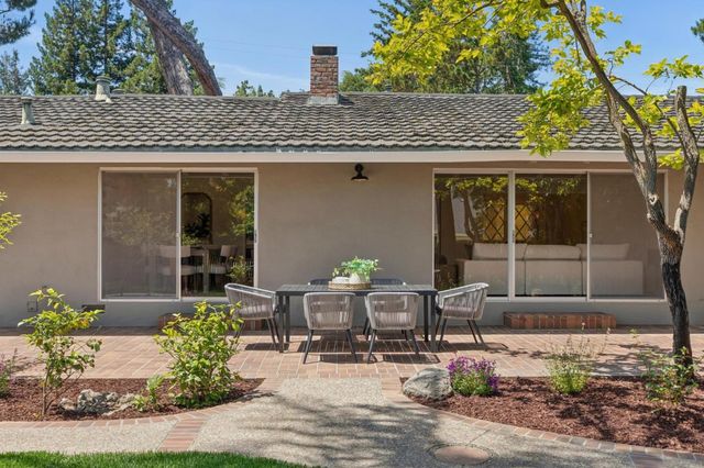 755 Santa Rita Avenue, Los Altos, CA 94022