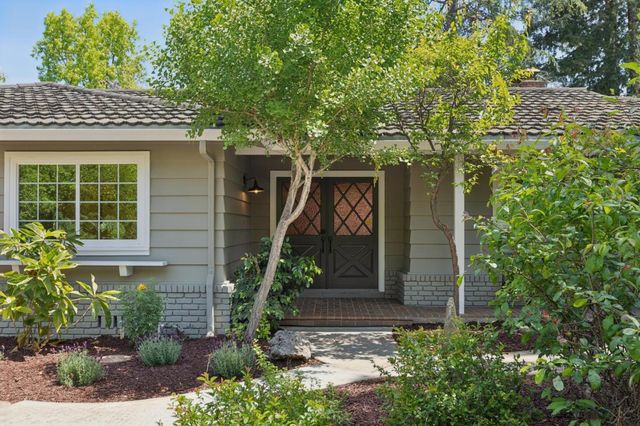 755 Santa Rita Avenue, Los Altos, CA 94022