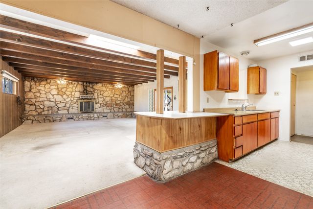 1727 Callejon Emilia, Santa Fe, NM 87501