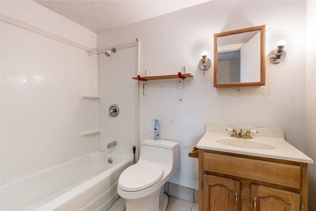 1727 Callejon Emilia, Santa Fe, NM 87501