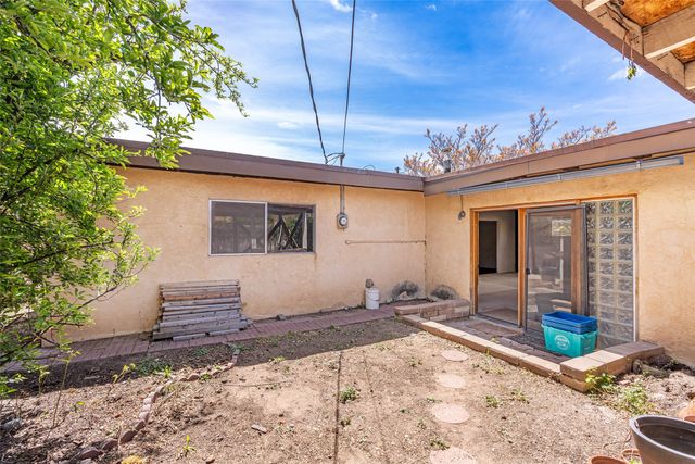 1727 Callejon Emilia, Santa Fe, NM 87501