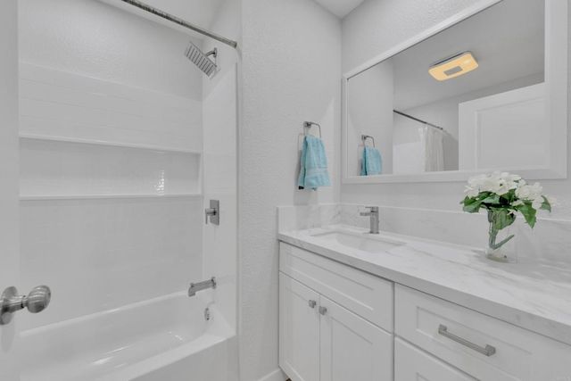 8301 Mission Gorge Road Spc 256, Santee, CA 92071