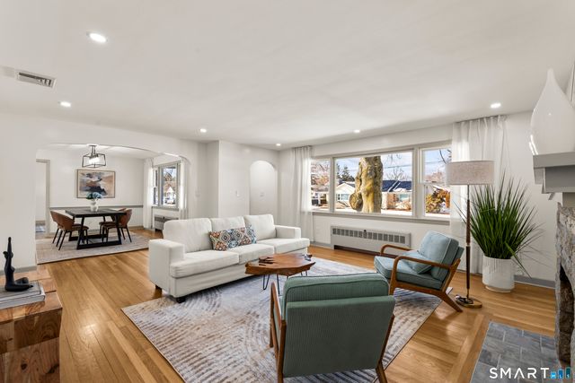 85 Bittersweet Lane, Stratford, CT 06614