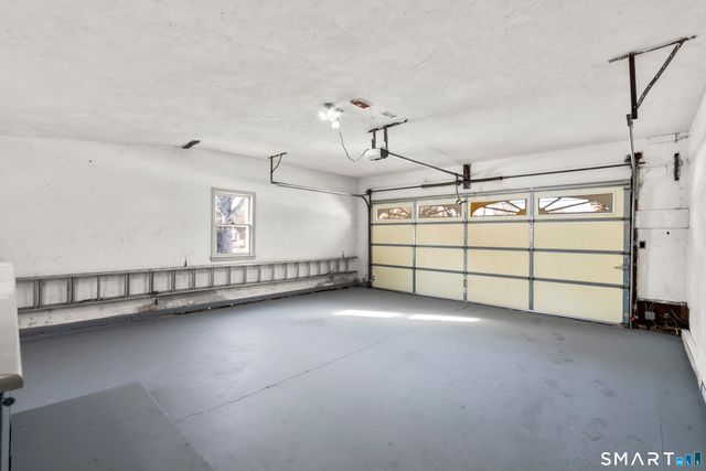 85 Bittersweet Lane, Stratford, CT 06614