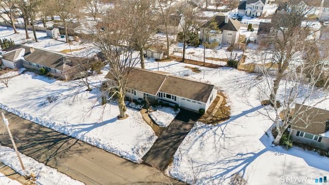 85 Bittersweet Lane, Stratford, CT 06614