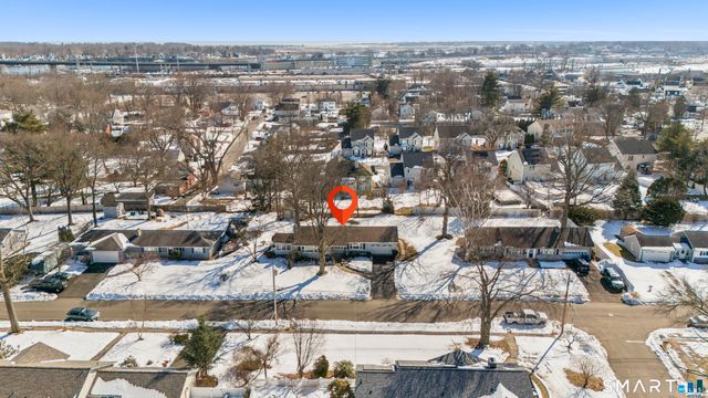 85 Bittersweet Lane, Stratford, CT 06614