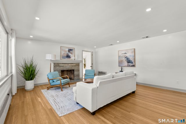 85 Bittersweet Lane, Stratford, CT 06614