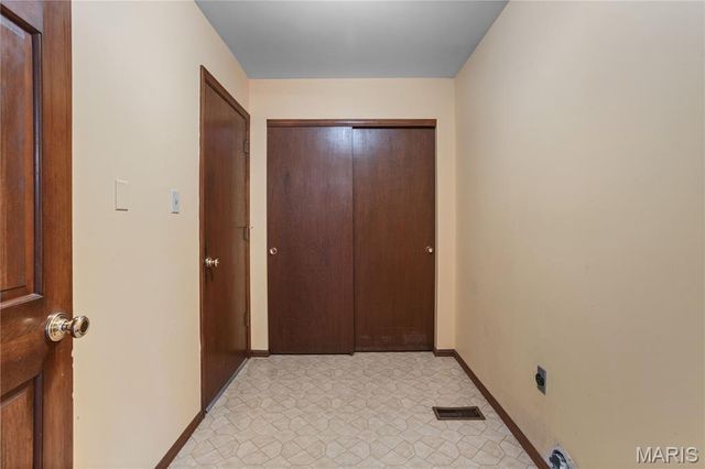 1530 Apple Way Court, Ballwin, MO 63021