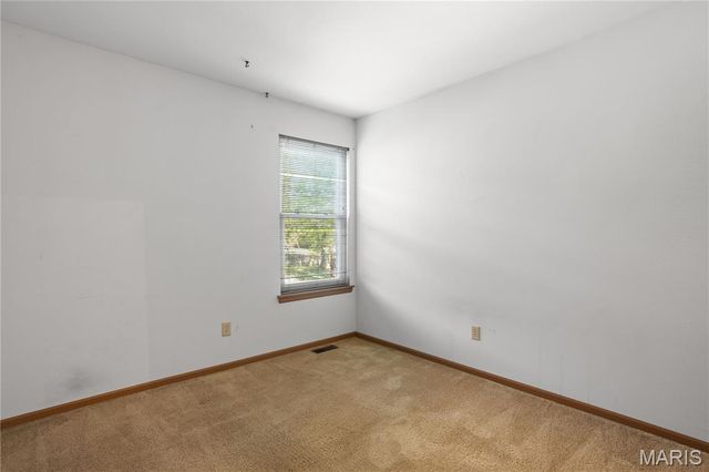 1530 Apple Way Court, Ballwin, MO 63021