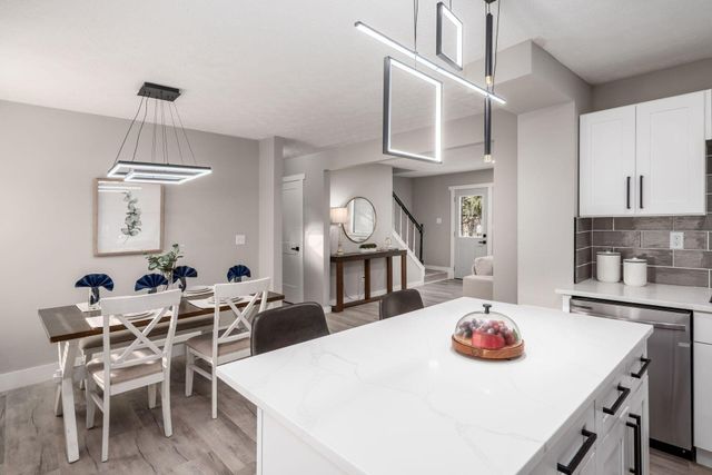 1212 Tillicum Drive, Worthington, OH 43085