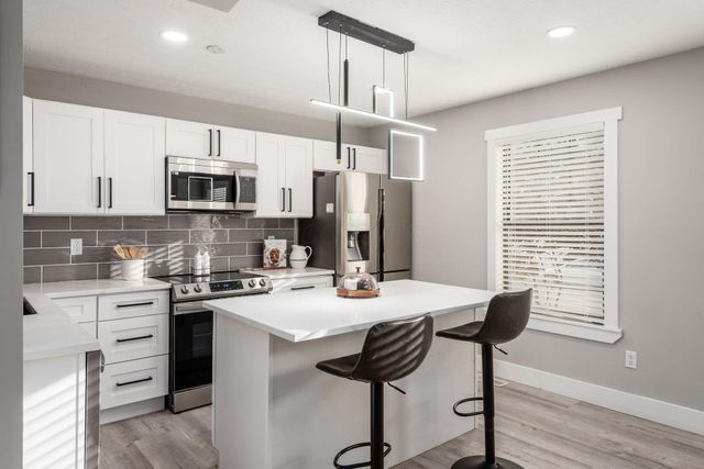 1212 Tillicum Drive, Worthington, OH 43085