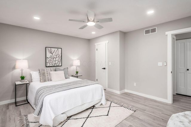 1212 Tillicum Drive, Worthington, OH 43085