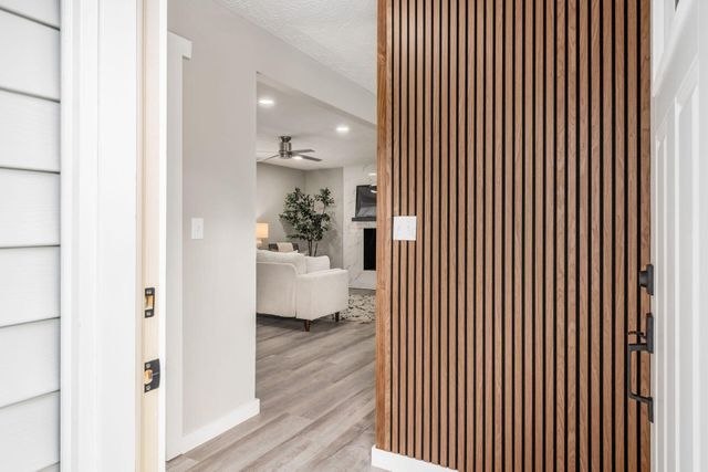 1212 Tillicum Drive, Worthington, OH 43085