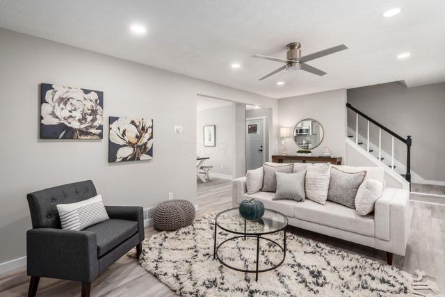 1212 Tillicum Drive, Worthington, OH 43085