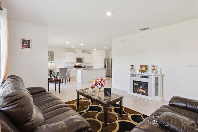 1114 BRIMSTONE CIRCLE, Winter Haven, FL 33884