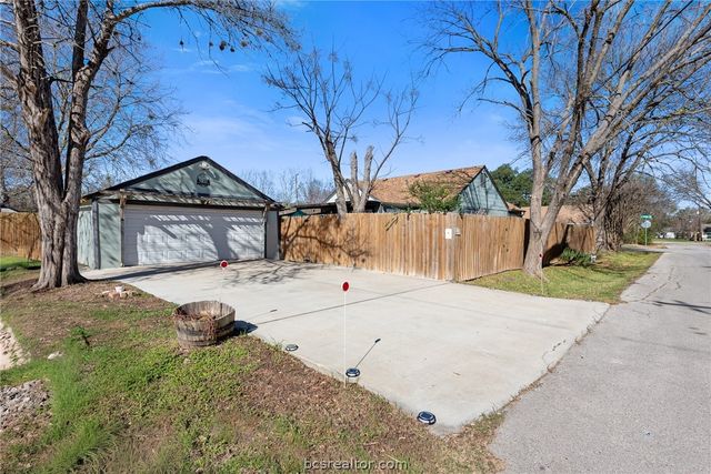 1019 East 27th Street, Bryan, TX 77803