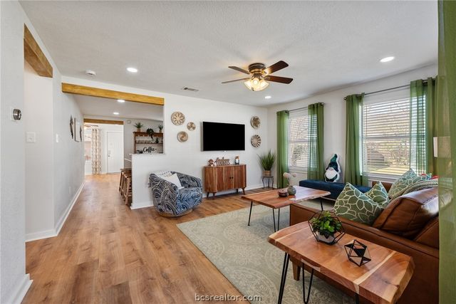 1019 East 27th Street, Bryan, TX 77803