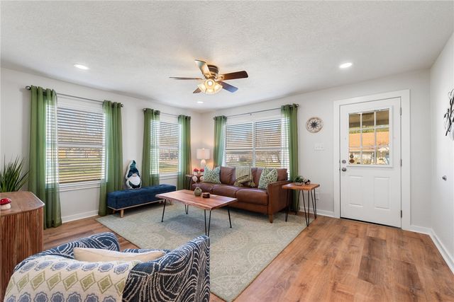 1019 East 27th Street, Bryan, TX 77803