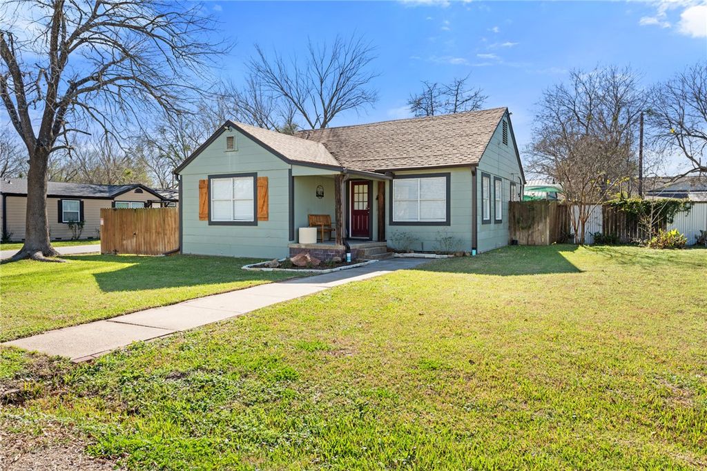 1019 East 27th Street, Bryan, TX 77803