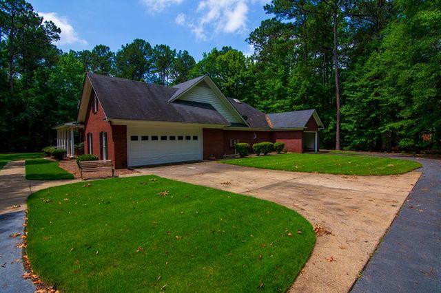 890 Piedmont Lake Drive, Pine Mountain, GA 31822
