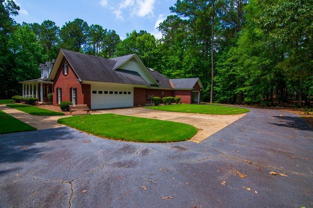 890 Piedmont Lake Drive, Pine Mountain, GA 31822