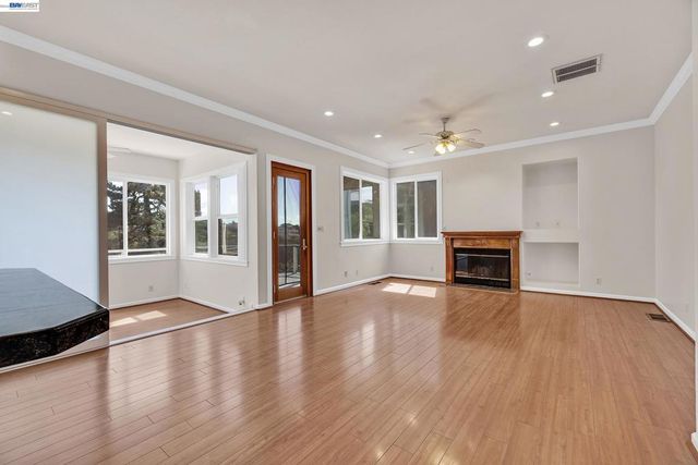 2825 Hillcrest Avenue, Hayward, CA 94542