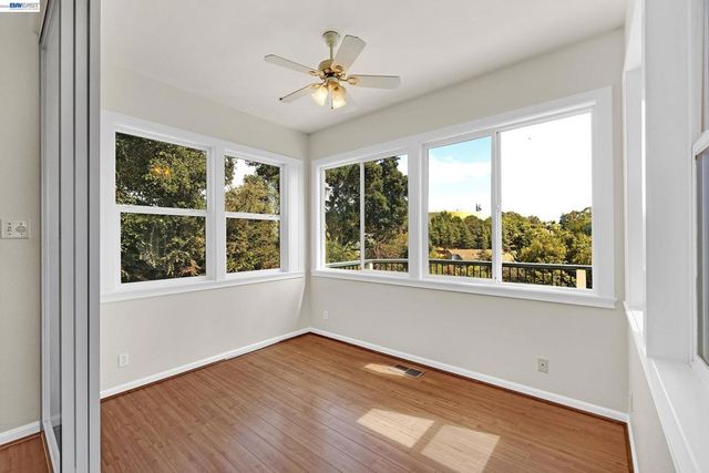 2825 Hillcrest Avenue, Hayward, CA 94542