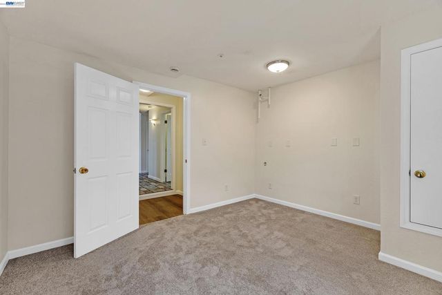 2825 Hillcrest Avenue, Hayward, CA 94542