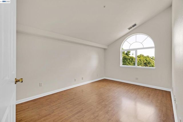 2825 Hillcrest Avenue, Hayward, CA 94542
