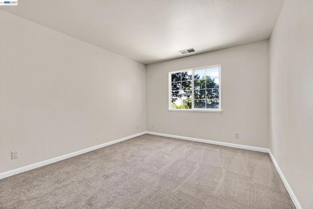 2825 Hillcrest Avenue, Hayward, CA 94542