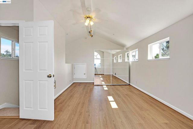 2825 Hillcrest Avenue, Hayward, CA 94542
