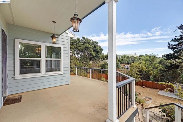 2825 Hillcrest Avenue, Hayward, CA 94542
