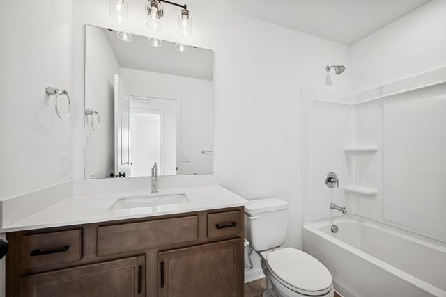 1155 151st Street W, Rosemount, MN 55068