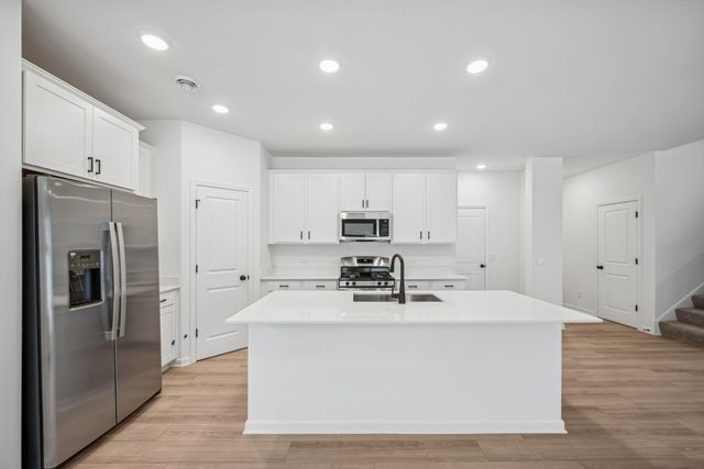 1155 151st Street W, Rosemount, MN 55068