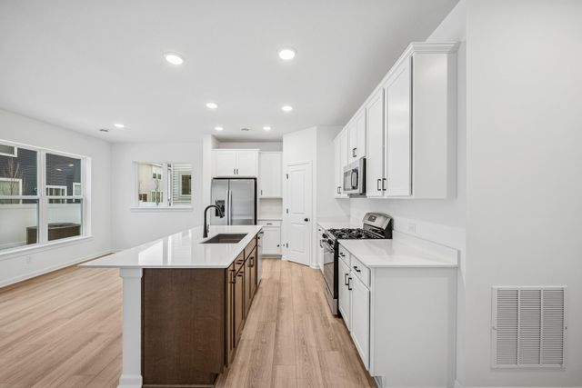 1155 151st Street W, Rosemount, MN 55068