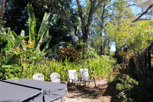 2181 PINE GARDENS TRAIL, Sarasota, FL 34231