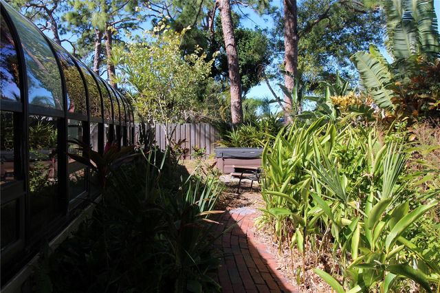 2181 PINE GARDENS TRAIL, Sarasota, FL 34231