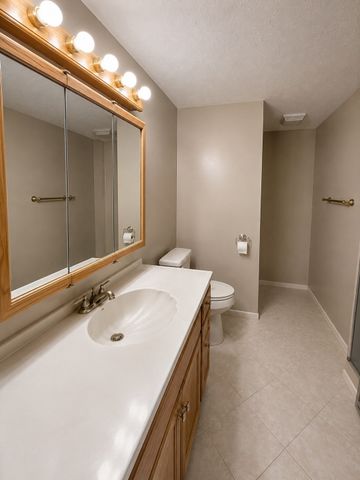 29 Church Street 24, Weymouth, MA 02189
