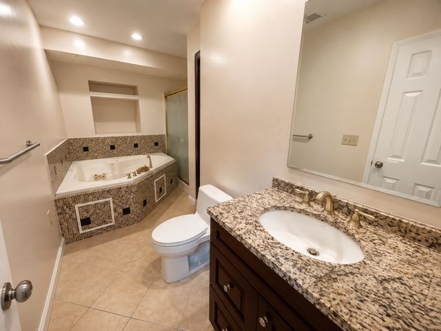 29 Church Street 24, Weymouth, MA 02189