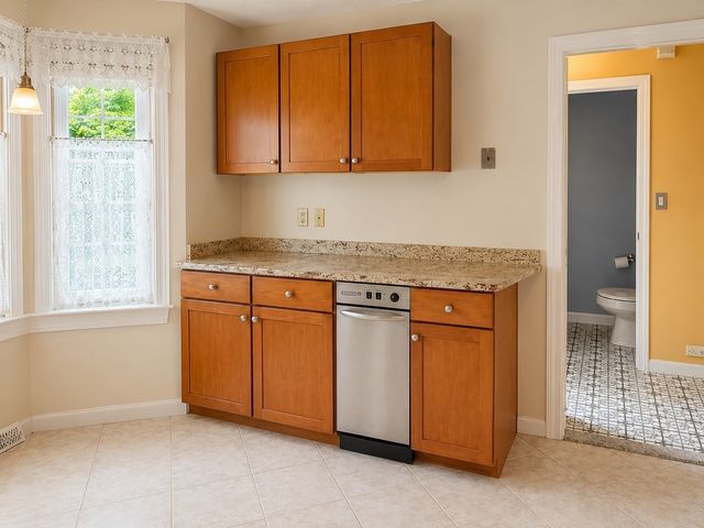 29 Church Street 24, Weymouth, MA 02189