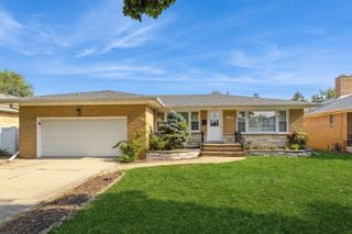 5018 Dobson Street, Skokie, IL 60077