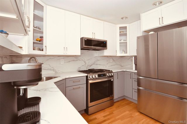 102 Crystal Hill Drive, Pomona, NY 10970